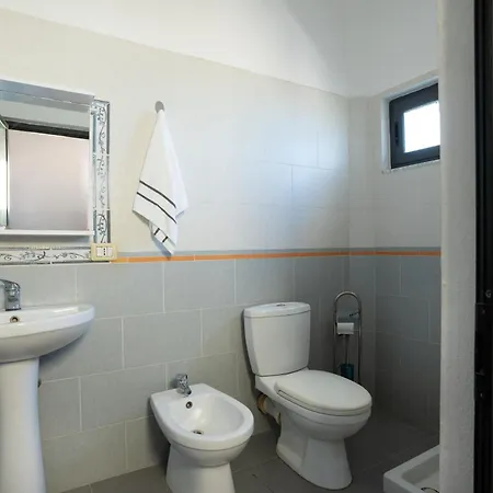 Delfini Tetova Hotel Durres