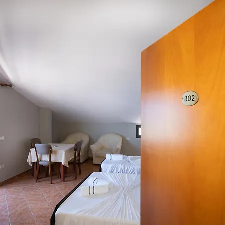 Hotel Delfini Tetova Durres
