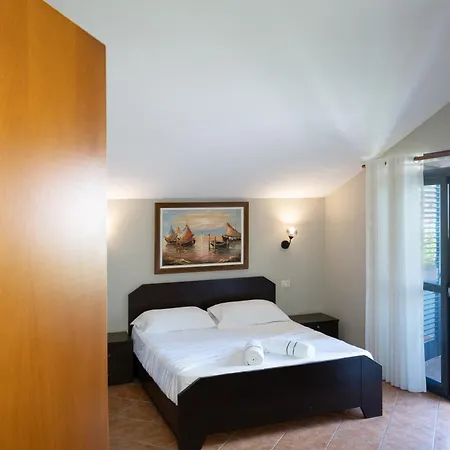 Delfini Tetova Hotel