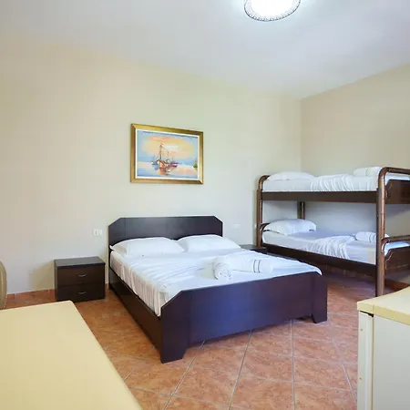 Delfini Tetova Hotel 4*