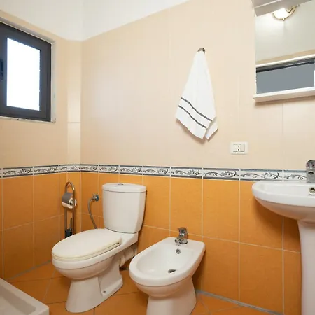 Delfini Tetova Hotel Durres