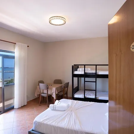 Delfini Tetova Durres