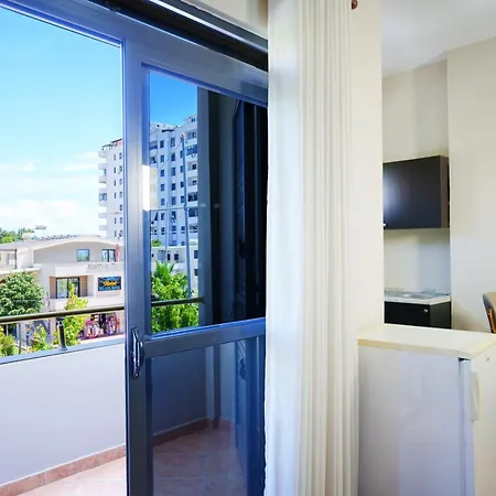 Hotel Delfini Tetova 4*