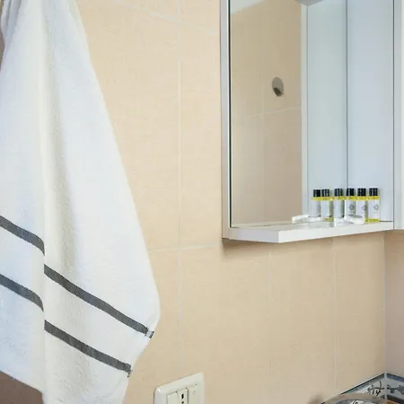 Hotel Delfini Tetova Durres