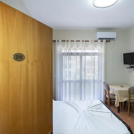 Delfini Tetova 4* Durres