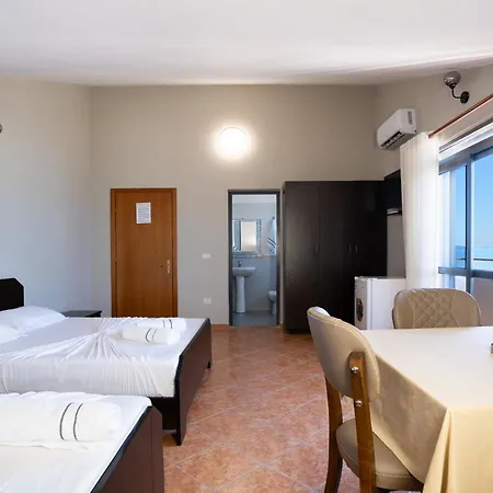 Delfini Tetova Hotel Durres
